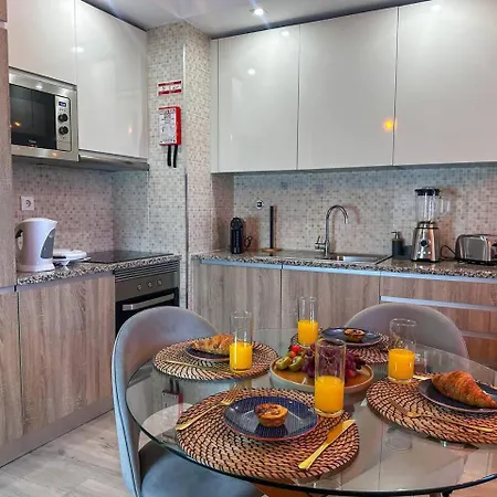 Stay Home Apto A 2 Min Da Praia Com Piscina El7E * Portimão